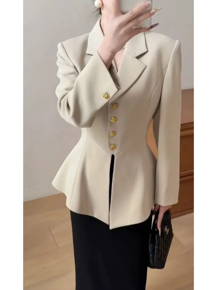 Winter Clothing Looks - 2025, neue Frühlingskleidung, professionelles Outfit, Sinn