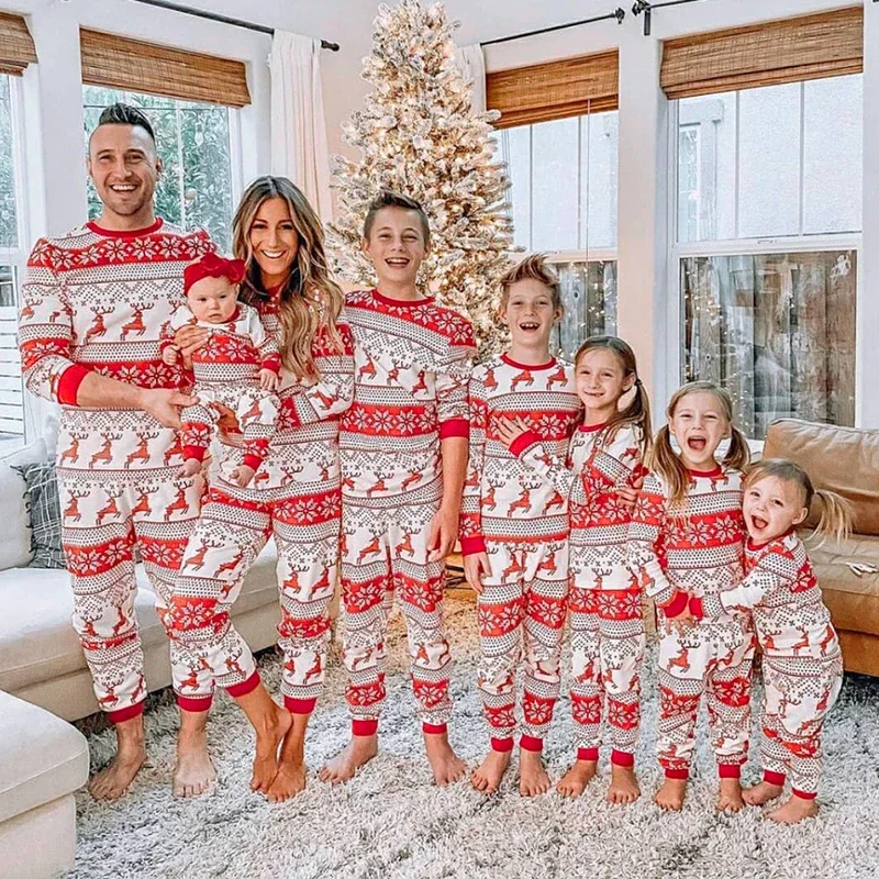 Winter Clothing Looks - Frohe Weihnachten Allover-Print Pyjamas Familien-Partnerlook Mutter